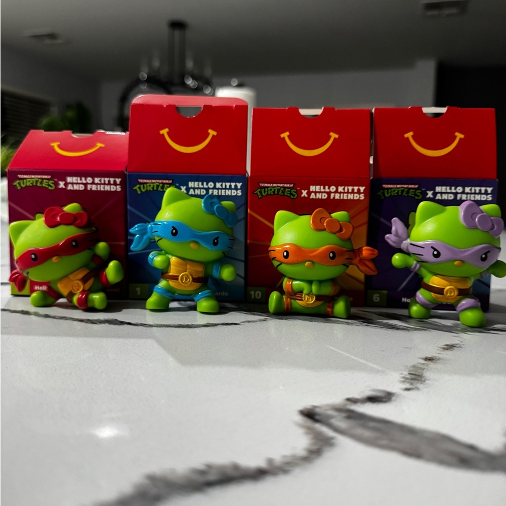 McDonald’s Happy Meal Hello Kitty